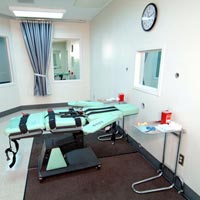 Tin tức trong ngày - Vừa tiêm, vừa bắn tử tù được không?