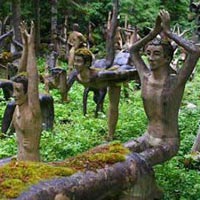 Du lịch - Những bức tượng kỳ quái ở rừng Phần Lan