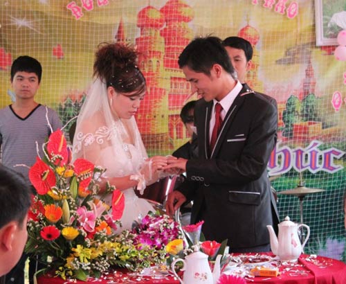 Trai 18 tuổi sẽ được lấy vợ - 1