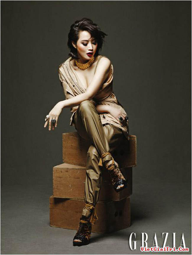 Không chỉ sở hữu vẻ ngoài gợi cảm, lối diễn xuất tự nhiên, Kim Hye Soo còn là một trong những diễn viên có học thức nhất showbiz Hàn.