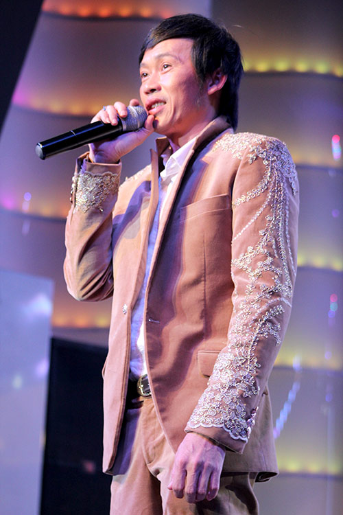 Xuân Nghi lạ lẫm trong trang phục cô dâu - 12