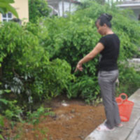 Pháp luật - Bị ném vỡ ti vi, con trai chém chết bố