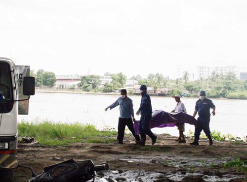 Phát hiện xác chết trôi trên sông Sài Gòn - 1