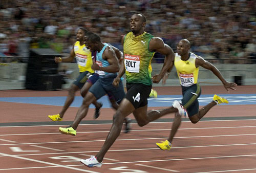 Usain Bolt lấy lại hình ảnh "tia chớp" - 1