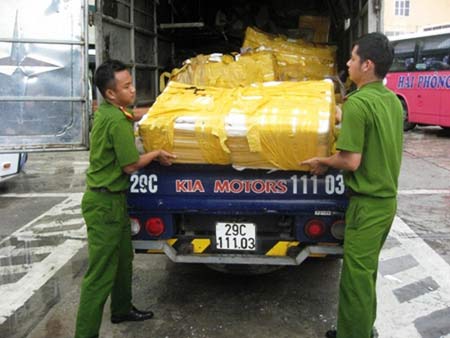700kg cá trắm lậu gắn chữ TQ trên bao bì - 2