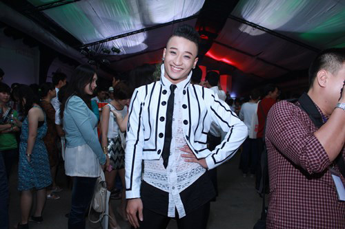 Ngượng với Lâm Chí Khanh! - 4