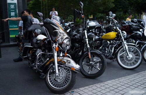 Dàn Harley-Davidson khủng trên phố Sài Gòn - 6