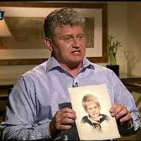 Tin tức trong ngày - FBI giục bố Snowden đến Nga thuyết phục con