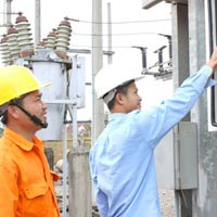 Thị trường - Tiêu dùng - Điện tăng 5%, giá tiêu dùng sẽ nhảy theo