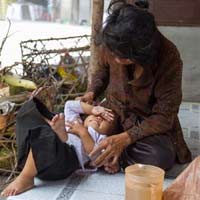 Tin tức trong ngày - Không chăm sóc cha mẹ già: Phạt 2 triệu