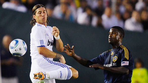 Galaxy – Real: Show diễn Hoàng gia - 1