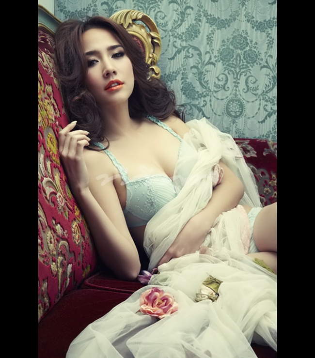 Bộ phim truyền hình đã nâng tên tuổi của Aum Pachrapa là So Sanae Ha vào năm 2003. 