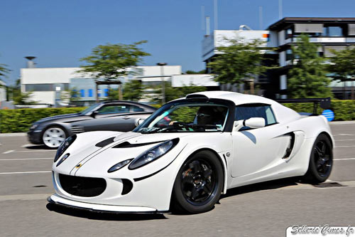 Lamborghini Gallardo đọ dáng bên mô tô khủng - 12
