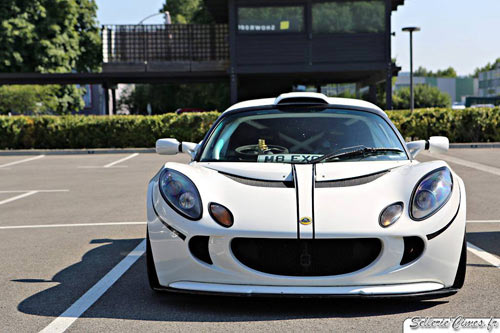 Lamborghini Gallardo đọ dáng bên mô tô khủng - 2