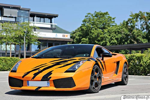 Lamborghini Gallardo đọ dáng bên mô tô khủng - 3