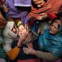 Tin tức trong ngày - Cướp, giết, hiếp gia tăng do... khí hậu?