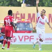 Bóng đá - Ninh Bình - ĐTLA: Mưa bàn thắng