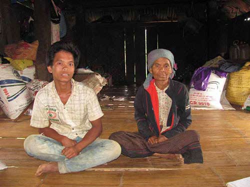 Hủ tục thiêu sống người rùng rợn - 2