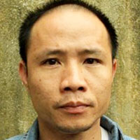 Pháp luật - Lái xe "điên" tông bẹp hàng loạt xe giữa phố