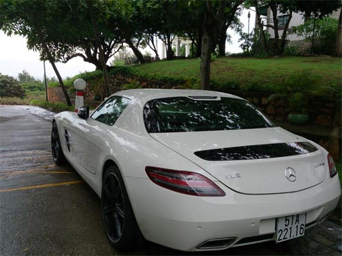 Siêu xe SLS AMG duy nhất ở Việt Nam tái xuất - 2