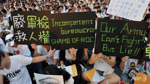 Đài Loan: Dân bao vây nhà lãnh đạo Mã Anh Cửu - 2