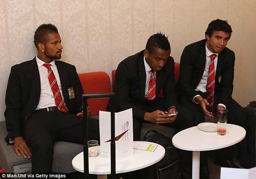 AIK – MU: Không Rooney, chờ Persie - 3