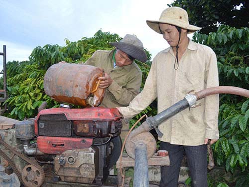 Xăng dầu vẫn... lỗ! - 2