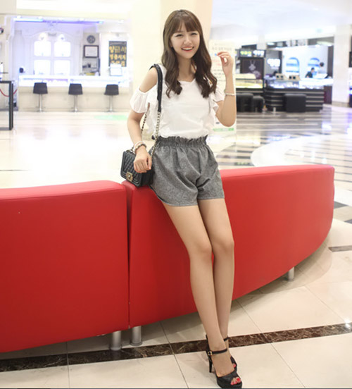 Áo cut-out khoe trọn bờ vai ngọt ngào - 8