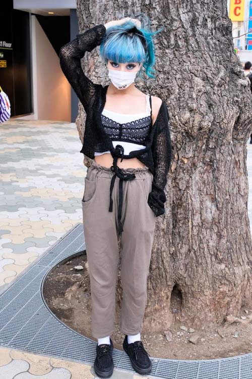 Xem người Nhật đối phó với mốt áo lửng - 12