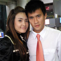 Bóng đá - Gia đình không buồn về tin Công Vinh… tiếp thị bia