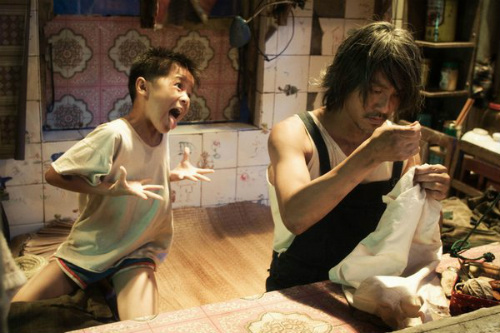 Video: Thương xót cậu bé mất cha - 3