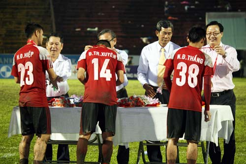 Đồng Nai: Ngã trước cửa thiên đường - 2