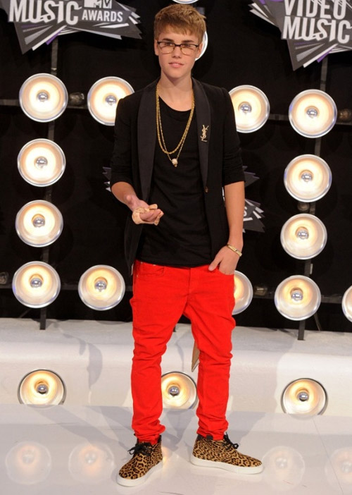 Khi quý ông quần đỏ, quần hồng! - 7