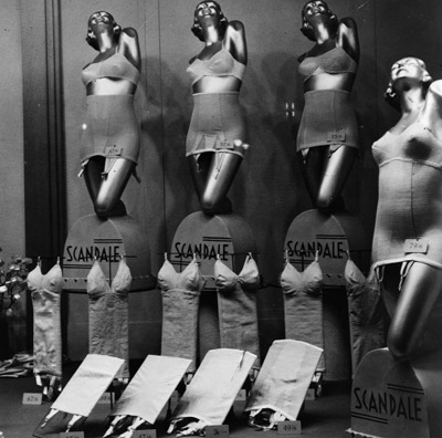 Đồ "bóp dáng" đã mê hoặc phụ nữ thế nào? - 4