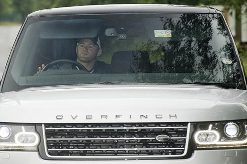 Moyes ra tay trừng phạt Rooney - 2