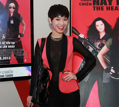 "Gái hư Vbiz" gây chú ý - 4