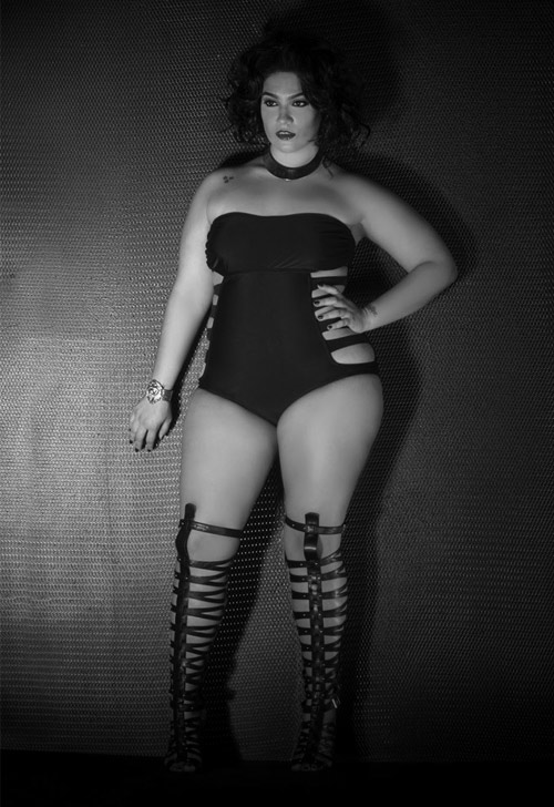 Ngắm mẫu béo có gu ăn mặc quá hấp dẫn - 4