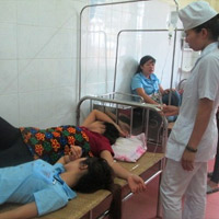 Sức khỏe đời sống - Hơn 70 công nhân nhập viện sau bữa cơm trưa