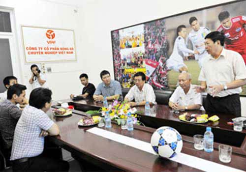Hòa cả làng - 1