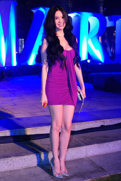 8 chiếc váy tím hớp hồn đàn ông Việt - 7