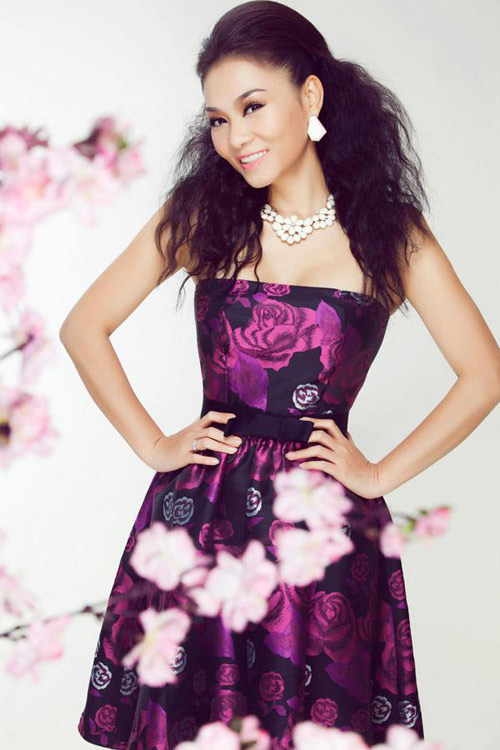 8 chiếc váy tím hớp hồn đàn ông Việt - 3