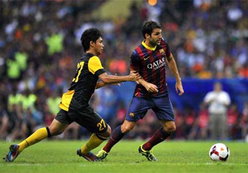 Malaysia XI – Barca: Không thể cản - 1