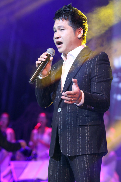 Mỹ Tâm đua giọng với 2 GK The Voice - 6