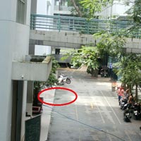 Tin tức trong ngày - Nhảy lầu kí túc xá, nam thanh niên tử vong