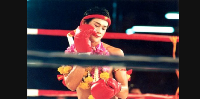 Hình ảnh 'võ sĩ nam'  Nong Tum khắc họa trong phim Beautiful boxer.