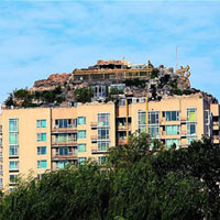 Tin tức trong ngày - TQ: Xây biệt thự trên nóc chung cư 26 tầng