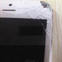 iPhone 5 lại phát nổ gây thương tích