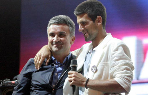 Djokovic gửi lời xin lỗi Federer và Nadal - 1