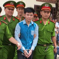 Pháp luật - Bị đánh, thiếu niên 16 tuổi đâm chết người