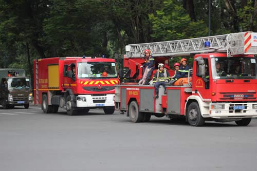 Chùm ảnh diễn tập cứu nạn lớn nhất TPHCM - 3